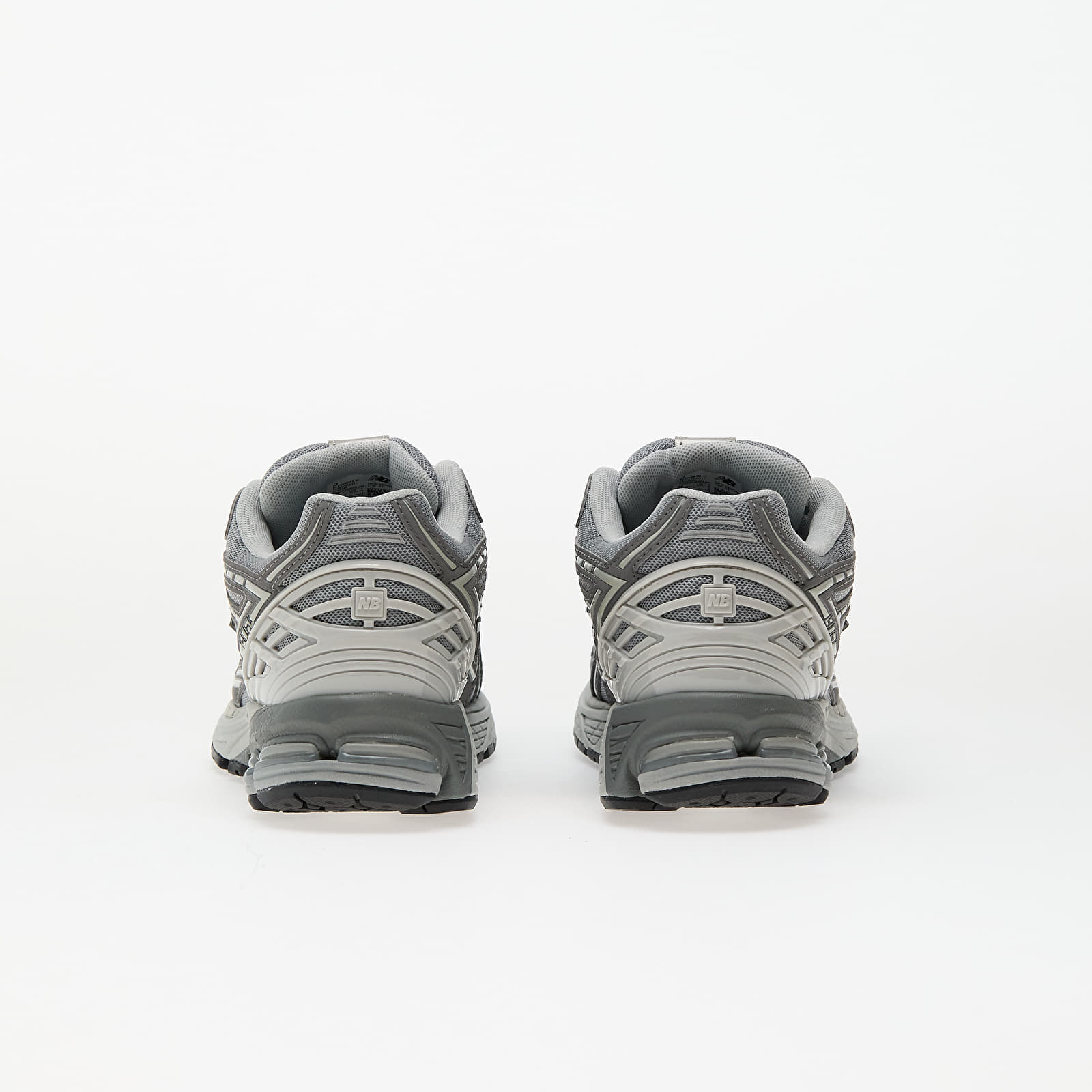 Moški čevlji New Balance 1906 Grey