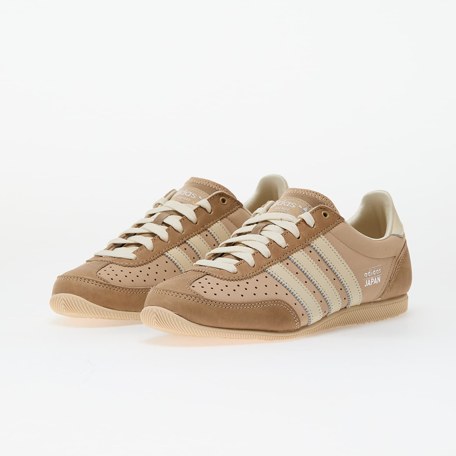 Women's shoes adidas Japan W Warm Sand/ Crew White/ Silver Metallic