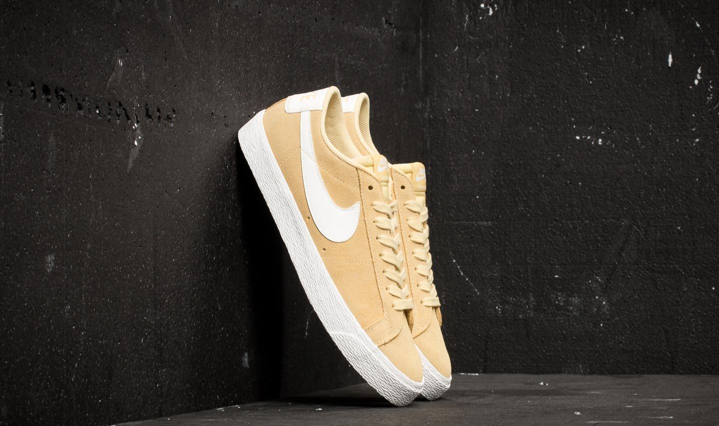 Nike sb blazer store low lemon wash