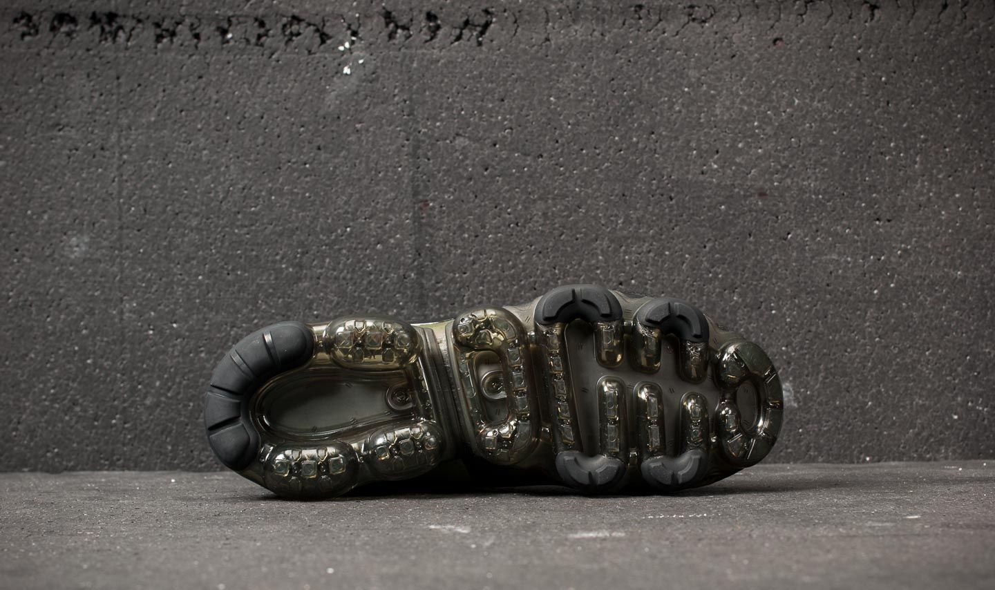 Nike air vapormax black clearance sepia stone