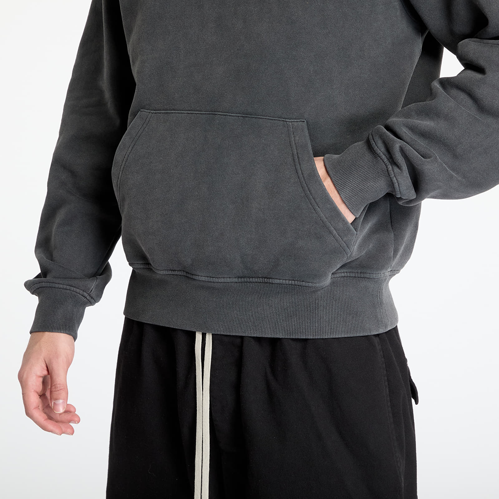 Kapucnis pulóverek és pulcsik Daily Paper Senses Hoodie UNISEX Washed Black