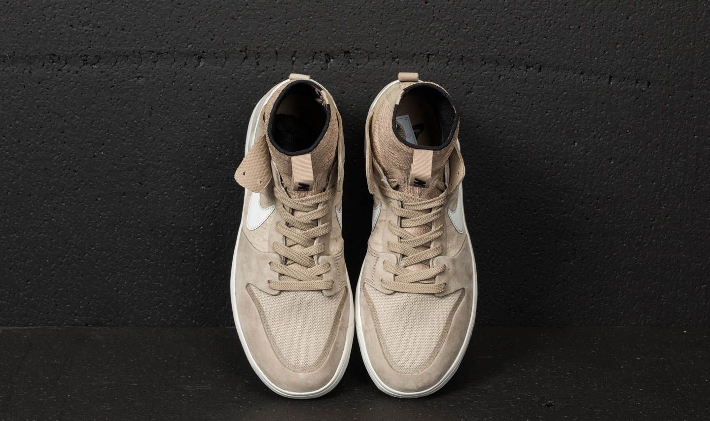 Încălțăminte și sneakerși pentru bărbați Nike SB Zoom Dunk High Elite Khaki/ Light Bone/ Black