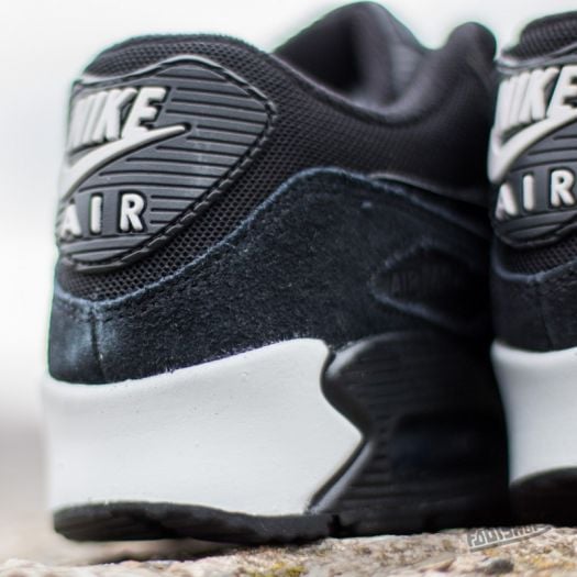 Nike WMNS Air Max 90 Essentia