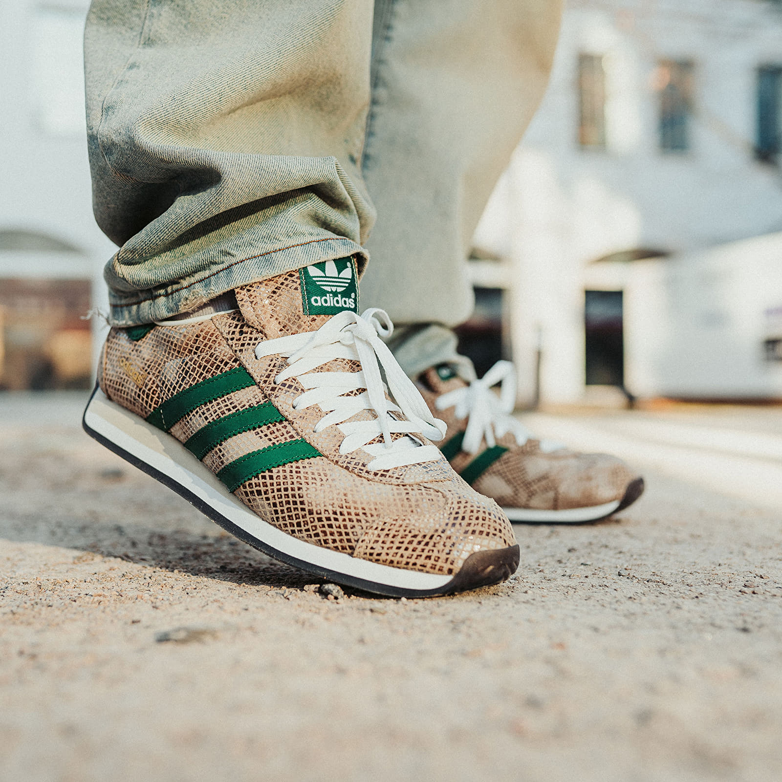 Мъжки кецове и обувки adidas Country Japan Aluminium/ Dark Green/ Ftw White
