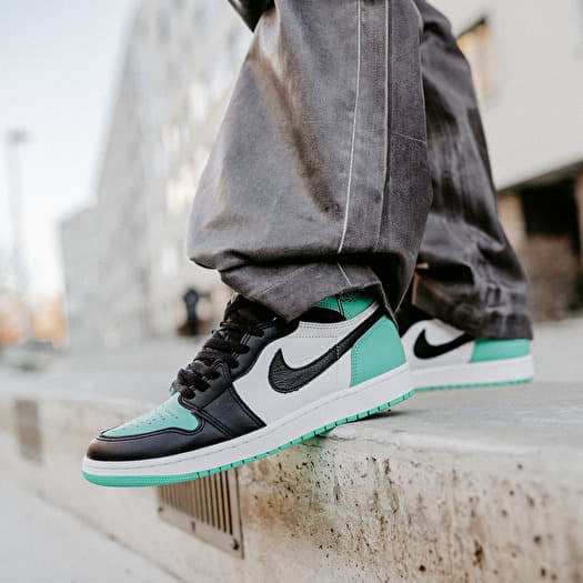 Men's shoes Air Jordan 1 Retro High OG White/ Black-Green Men's shoes Air Jordan 1 Retro High OG White/ Black-Green