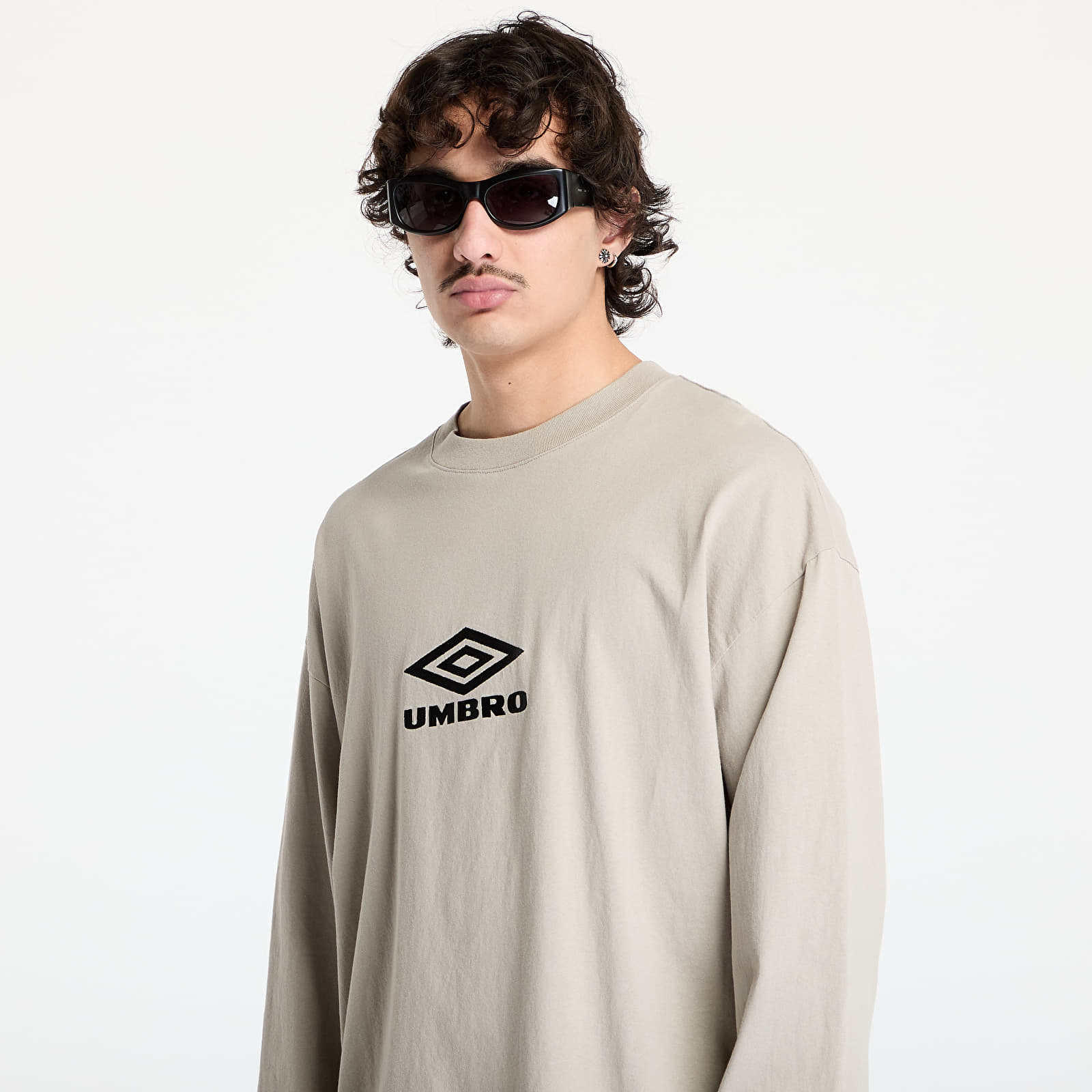 Trička Umbro Og Logo Long Sleeve T-Shirt Taupe