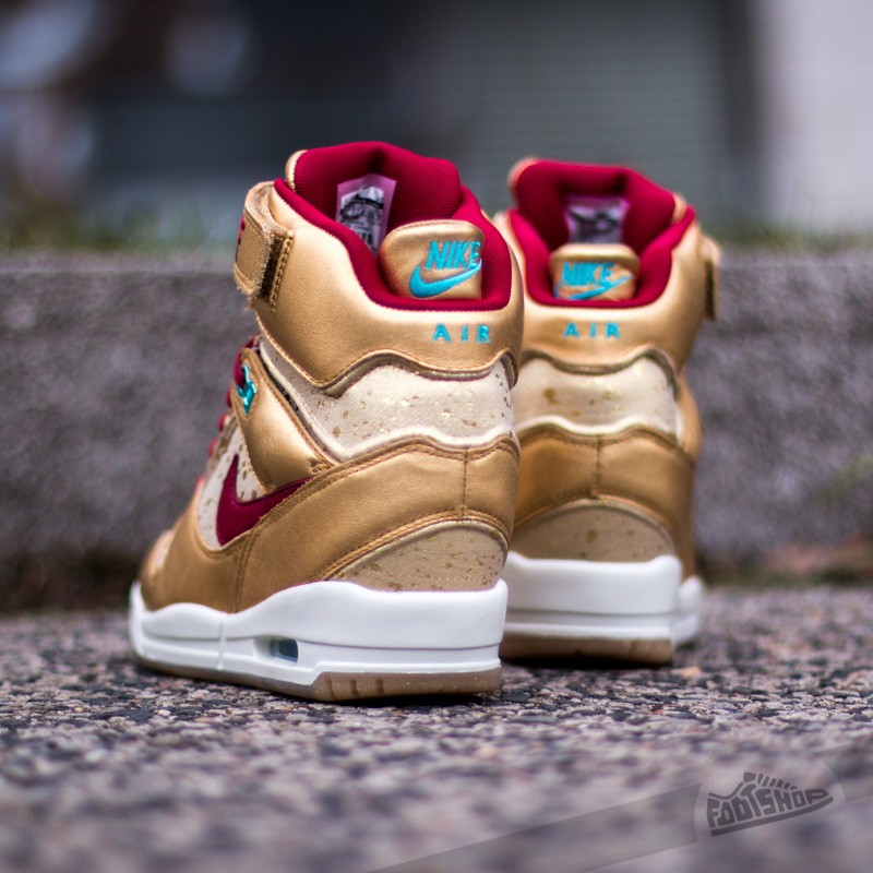Nike air revolution sky hi uk new arrivals
