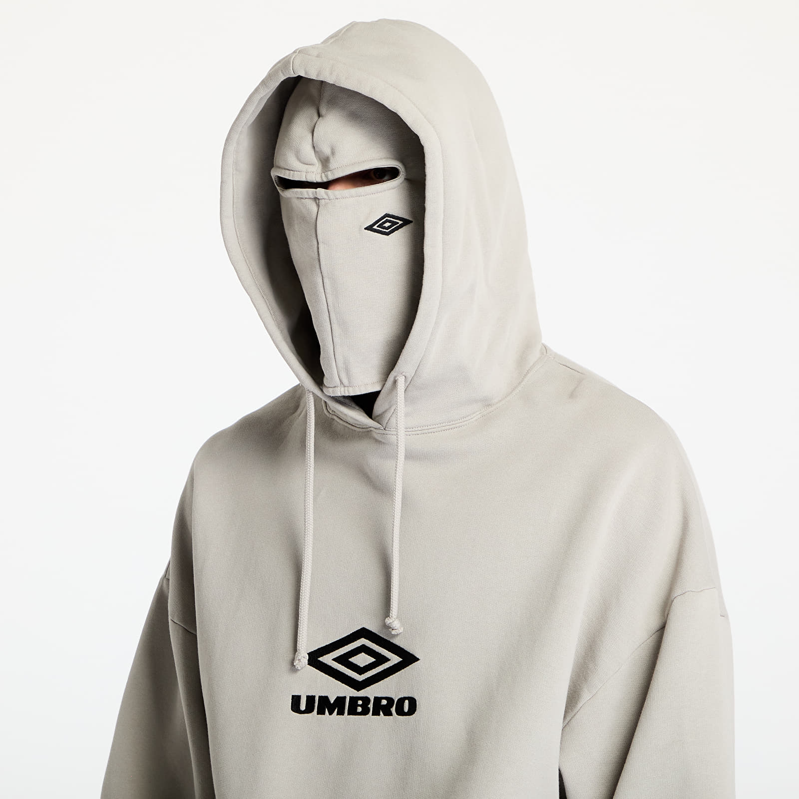 ★UMBRO★ TOBYED Tobyed Beige UQ123CCU12 UQ123CCU12_BEI0 Hoodies and sweatshirts Umbro Og Logo Mask Hoodie Taupe