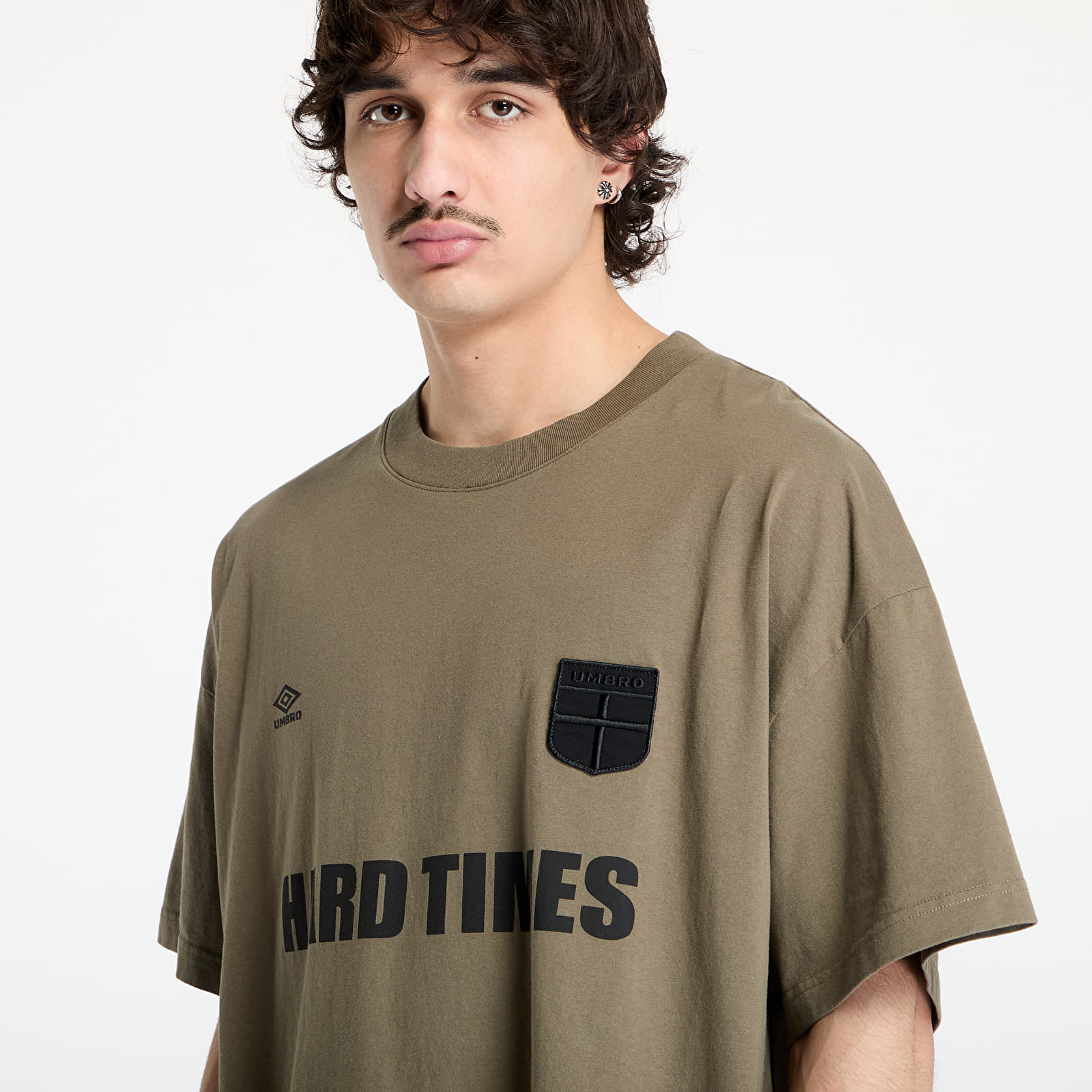 Trička Umbro Hard Times T-Shirt Army Green