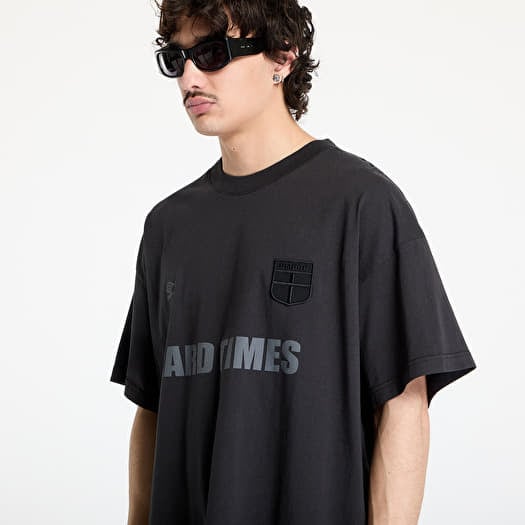 Tシャツ・カットソー UMBRO WEEKEND HOOLIGAN ES Pigment Washing T-shirt Charcoal U T-shirts Umbro Hard Times T-Shirt Washed Black | Footshop