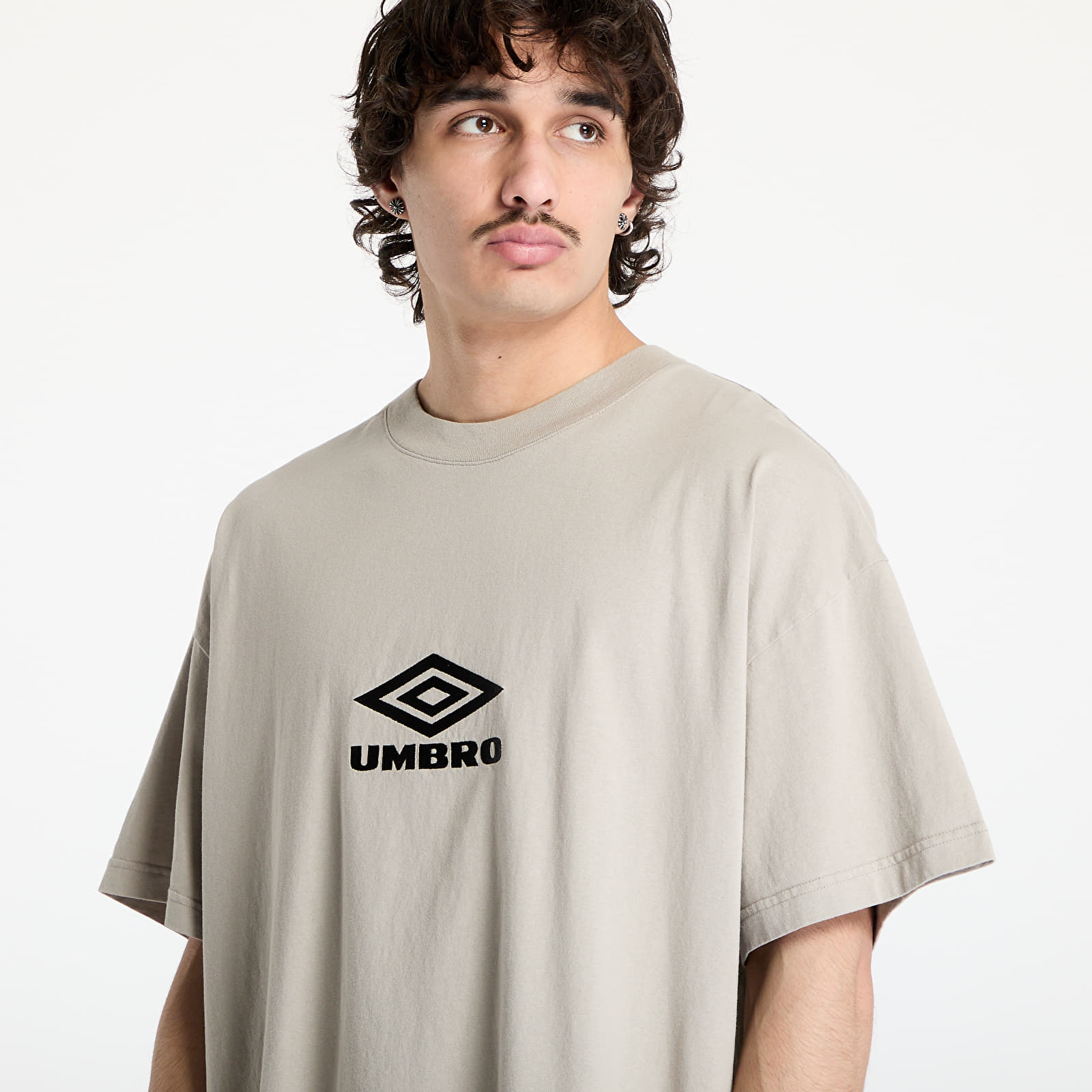 Trička Umbro Og Logo T-Shirt Taupe