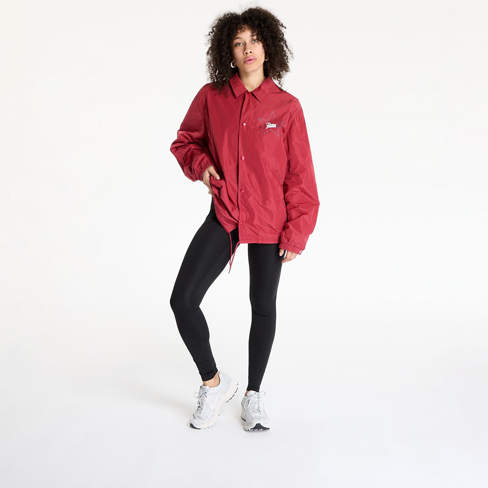 Jacken ​Converse x Patta Coaches Jacket UNISEX Garnet