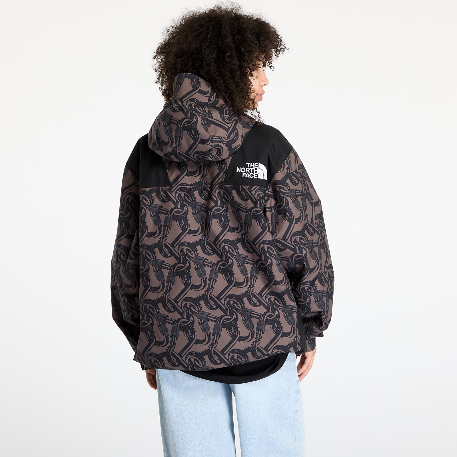 Treener joped The North Face Nse Shell Jacket UNISEX Print Smokey Brown Carabiner