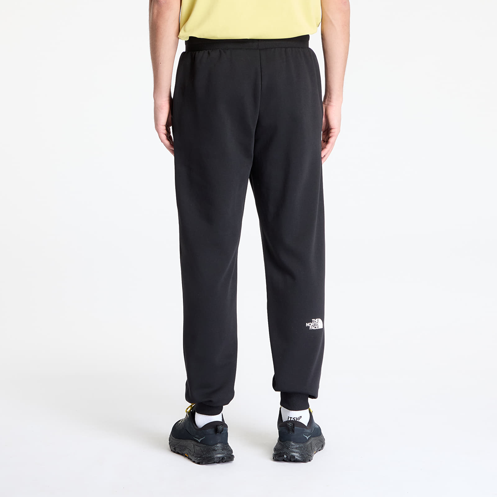 Pantaloni tuta uomo The North Face Fine Regular Tapered Jogger TNF Black