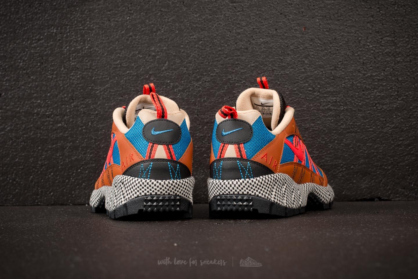 Nike humara 17 qs shop