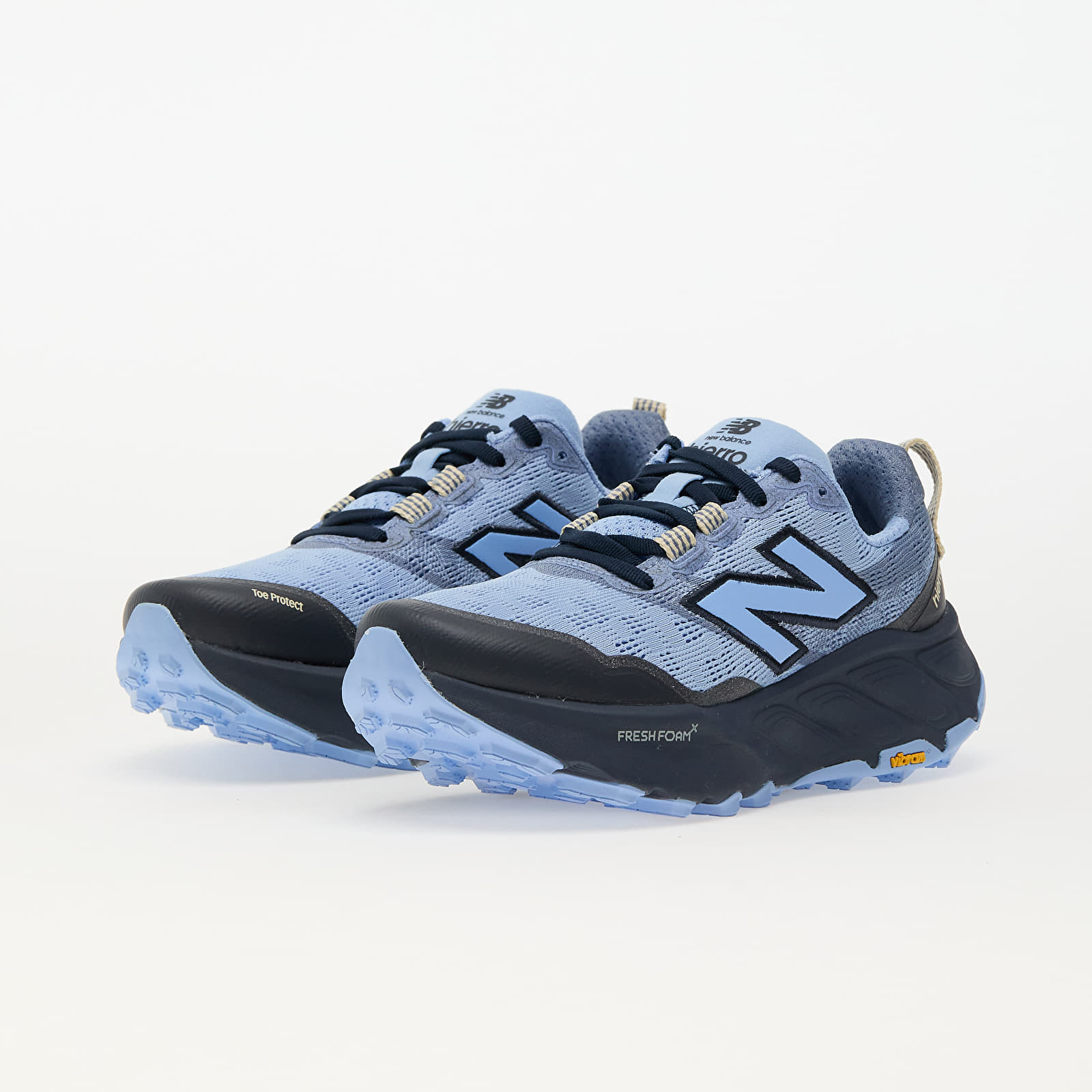 Women's shoes New Balance Hierro Electric Sky