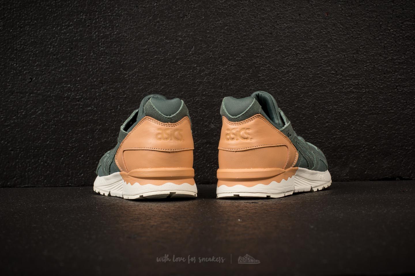 Asics gel-lyte v h835l-8282 clearance
