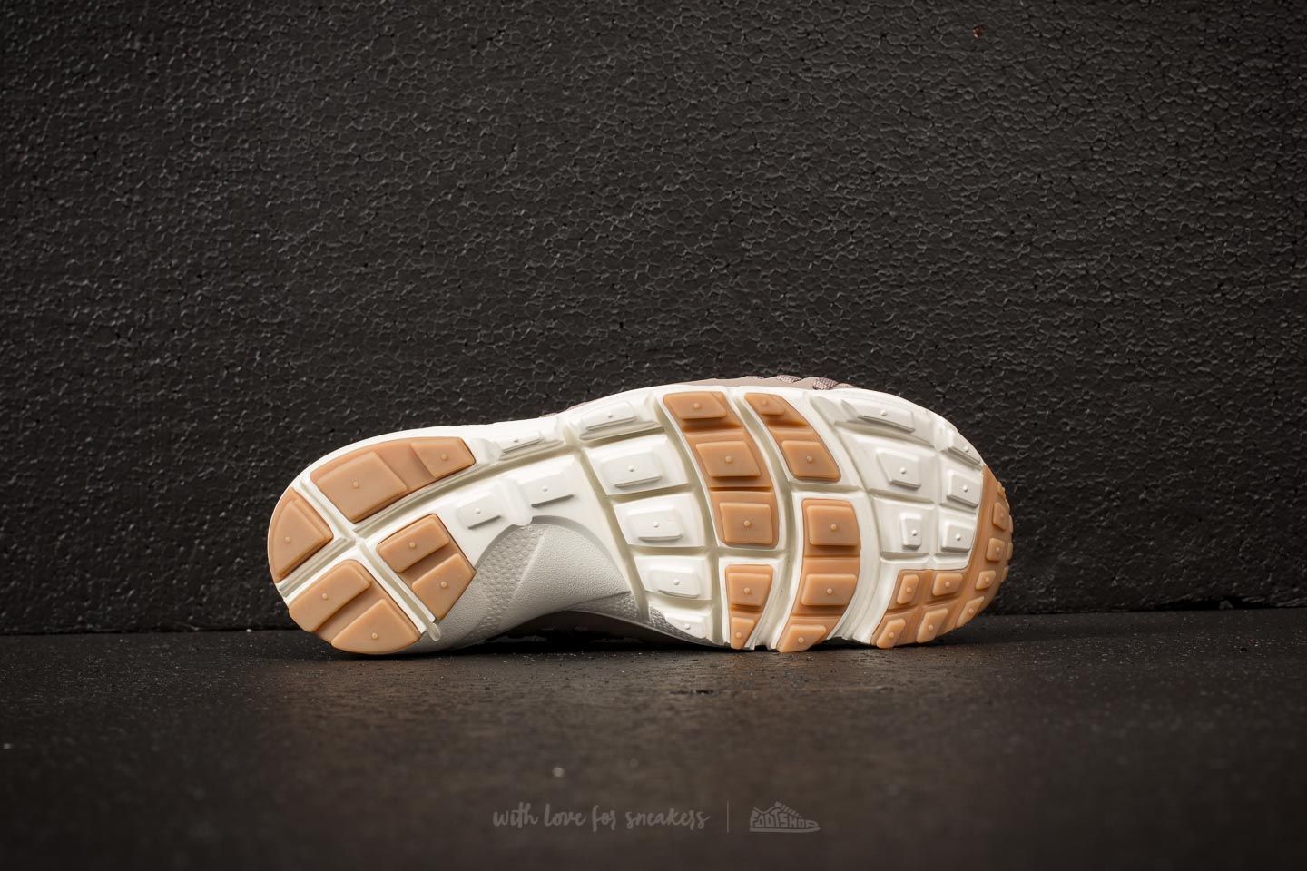 Damesko Nike Wmns Air Footscape Woven Elemental Gold/ Sepia Stone