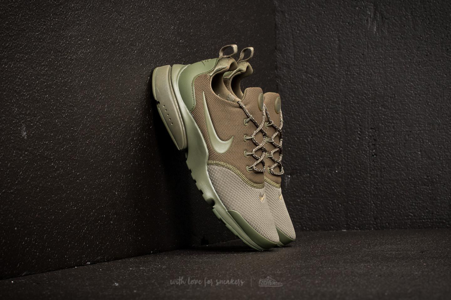 Nike presto fly medium olive sale