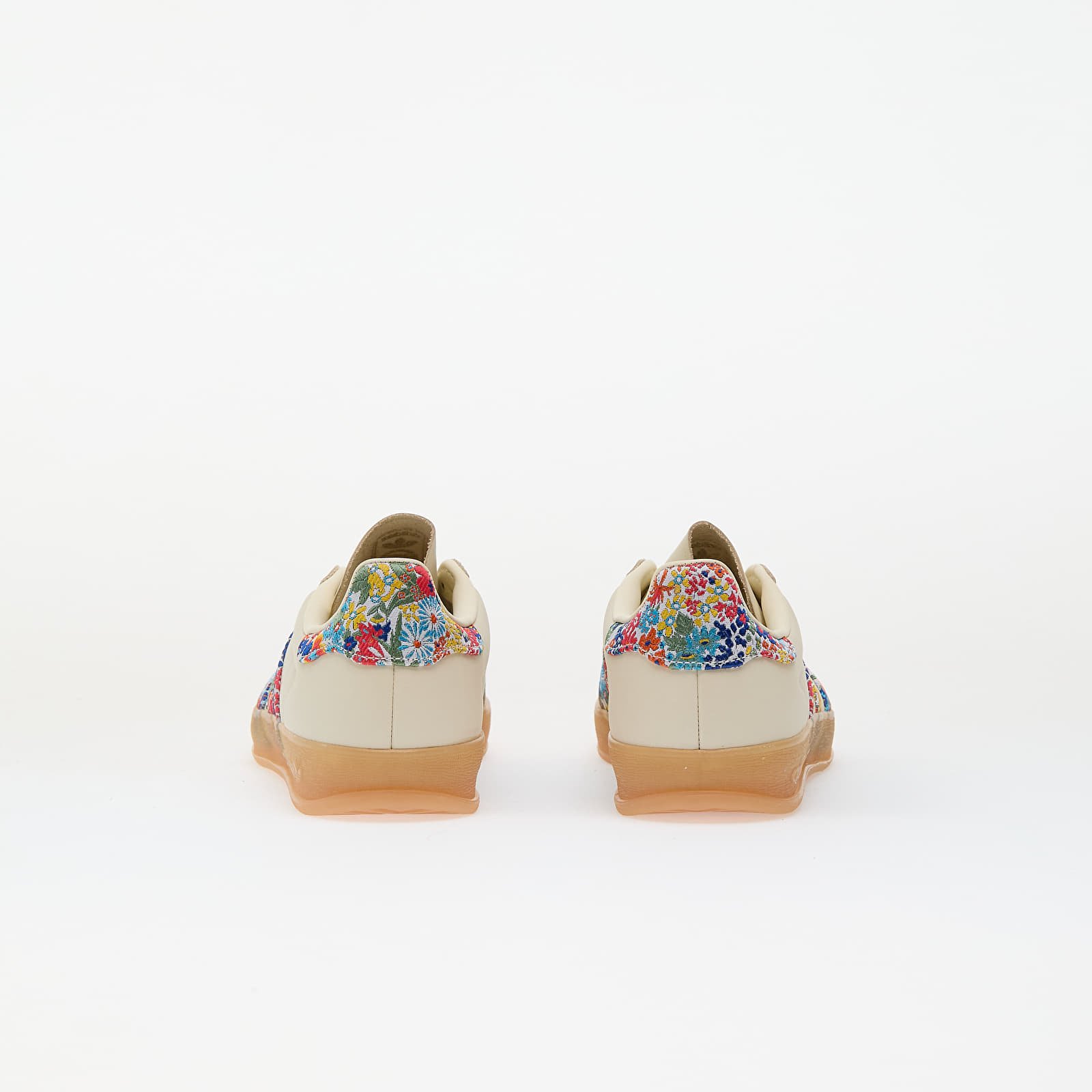 Дамски кецове и обувки adidas Gazelle Indoor W Off White/ Gold Metallic/ Gum