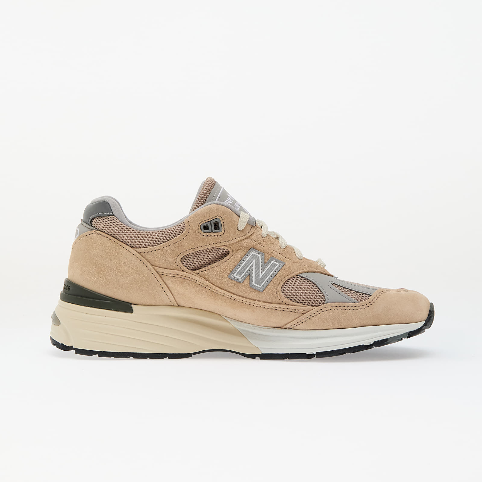 Skor för män New Balance 991 Beige