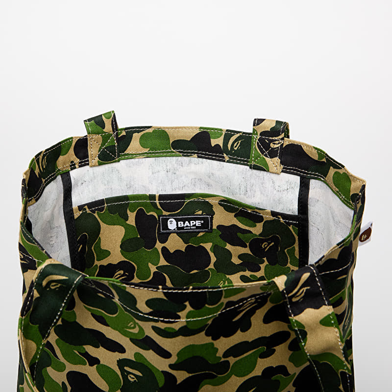 A BATHING APE Abc Camo Tote Bag M Green | Footshop