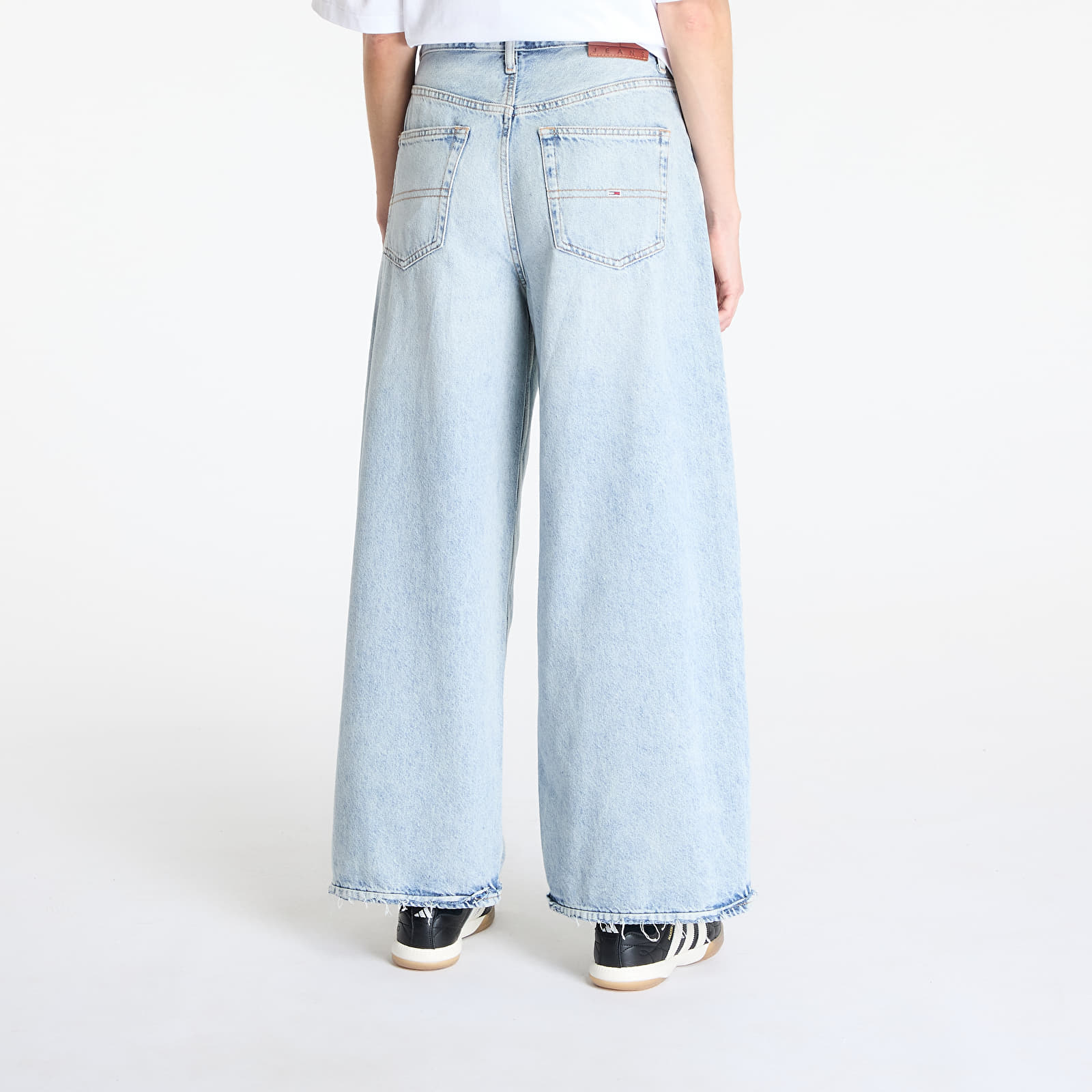 Naiste teksad Tommy Jeans Charlie Mr Loose Wide Jeans Denim