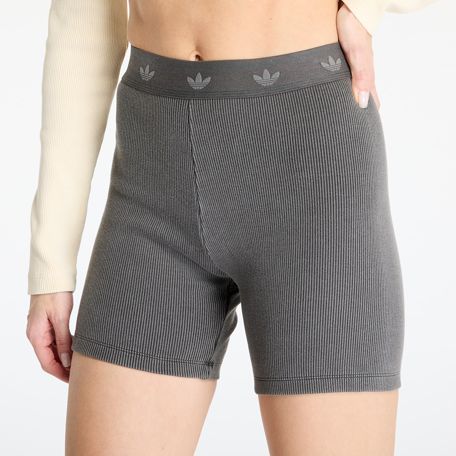 Naisten shortsit adidas Ribbed Booty Short Black