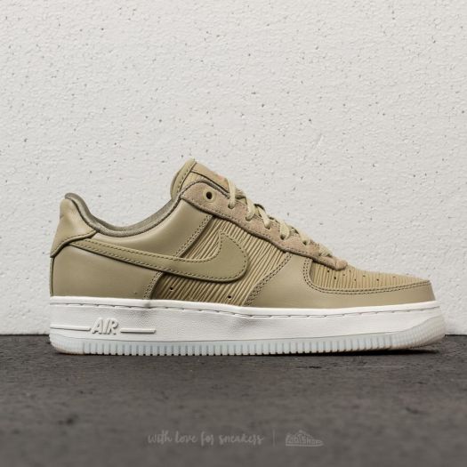 Nike Wmns Air Force 1 07 LX