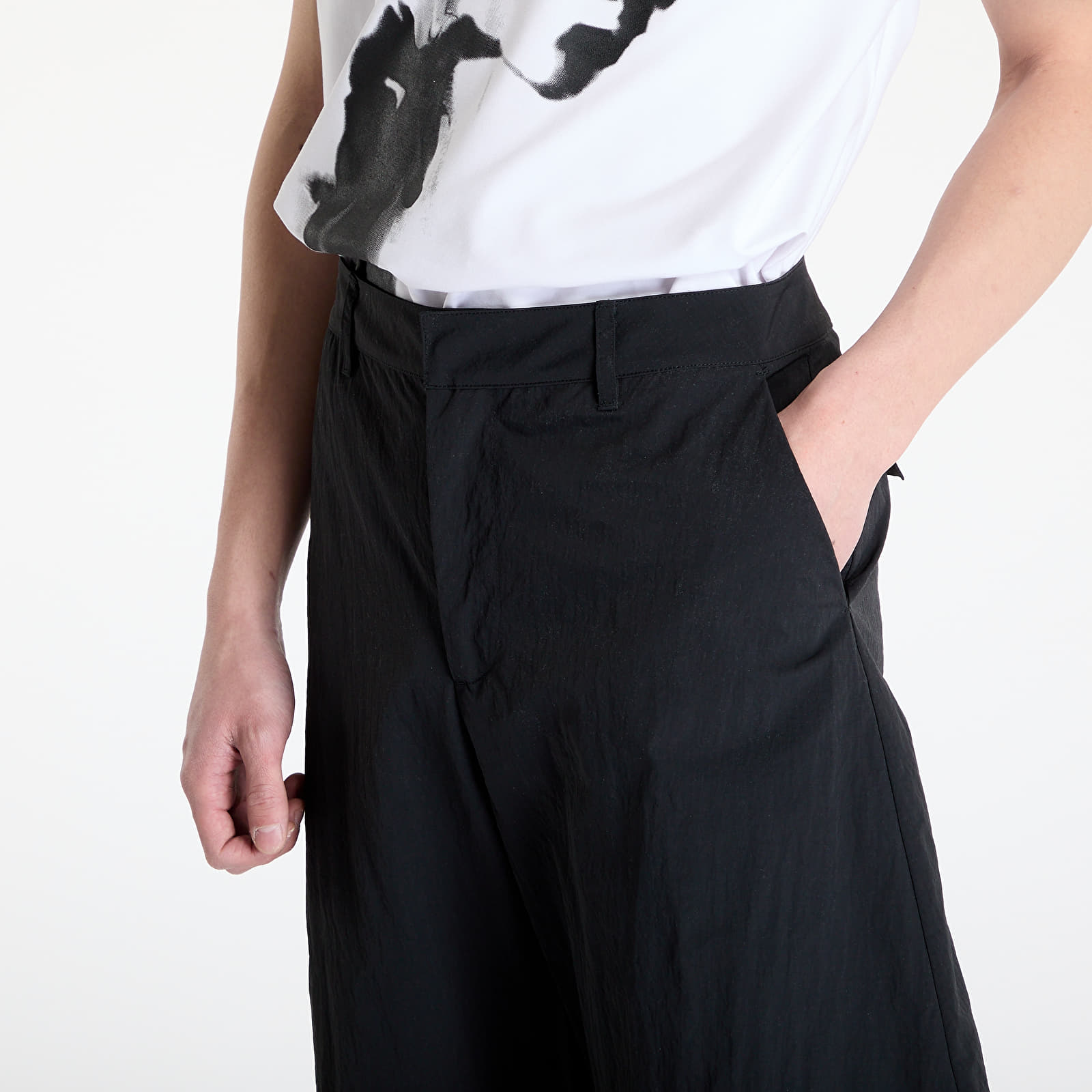 Džíny a kalhoty HELIOT EMIL Ferro Trousers Black