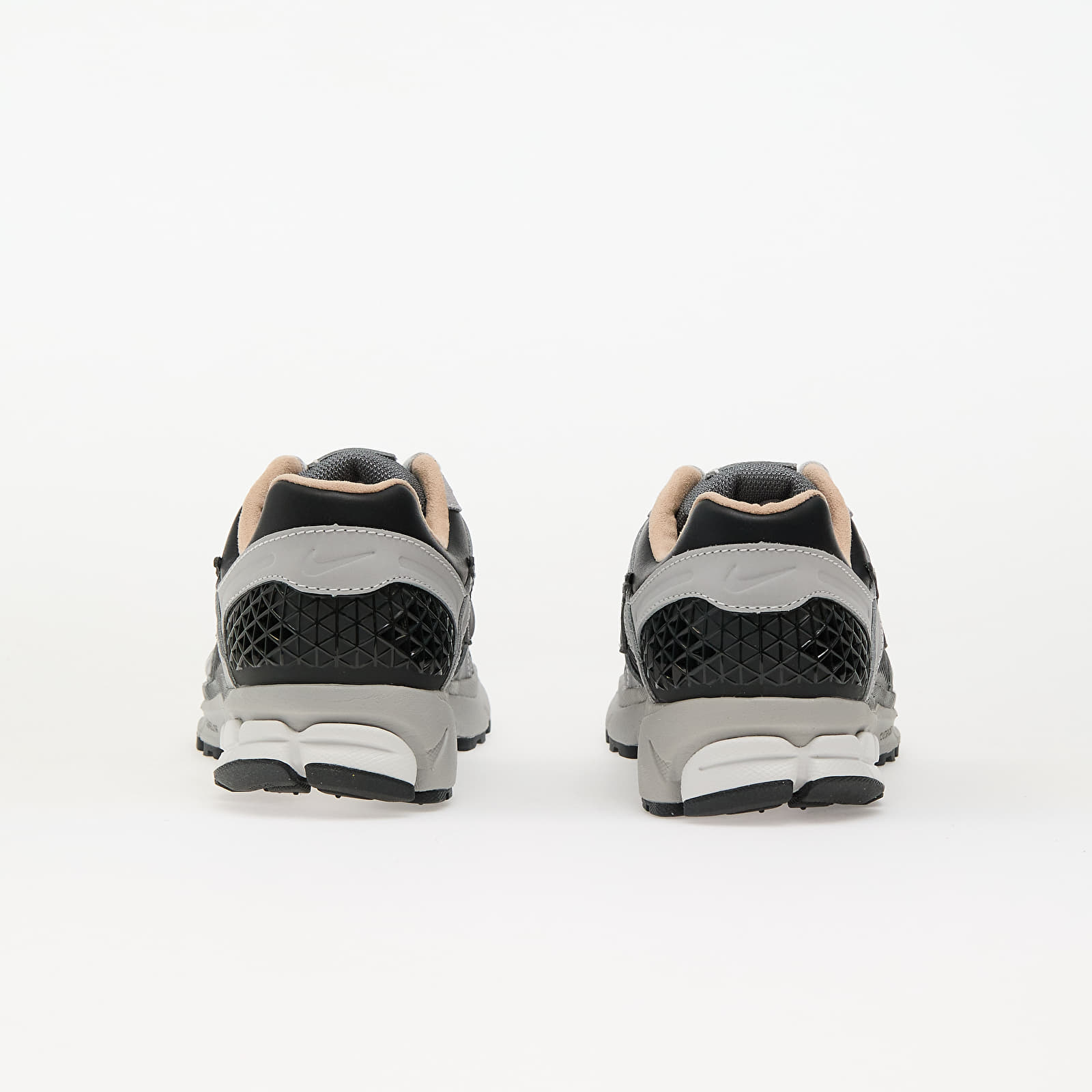 Männer Nike Zoom Vomero 5 Dk Smoke Grey/ Smoke Grey-Lt Smoke Grey