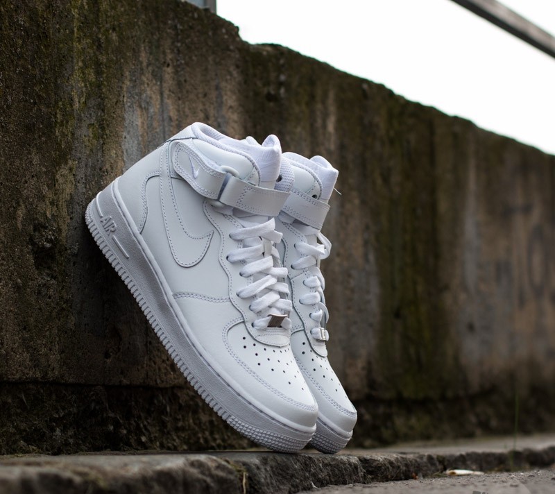 Sneakers Nike Wmns Air Force 1 Mid ´07 LE White/White