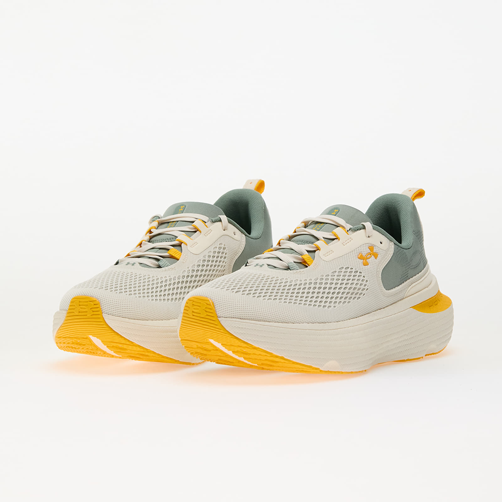 Pánské tenisky a boty Under Armour Infinite Elite 2 Beige