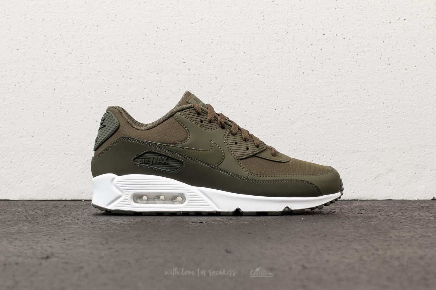 Herren Sneaker und Schuhe Nike Air Max 90 Essential Sequoia Cargo Khaki White Footshop