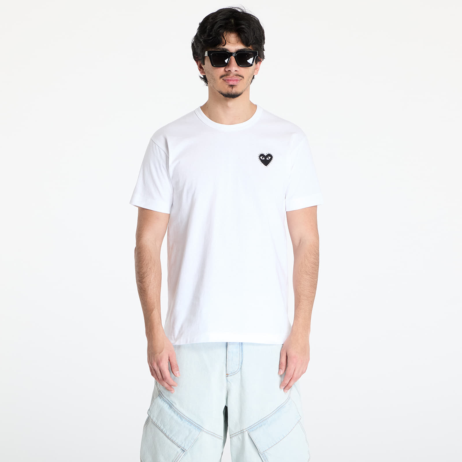 T-Shirts Comme des Garçons PLAY Emblem x Rhinestone T-Shirt UNISEX White/ Black