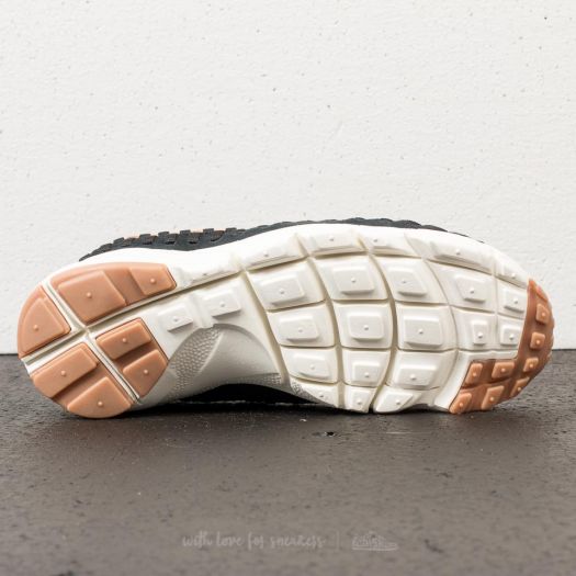 Nike footscape woven chukka flyknit top