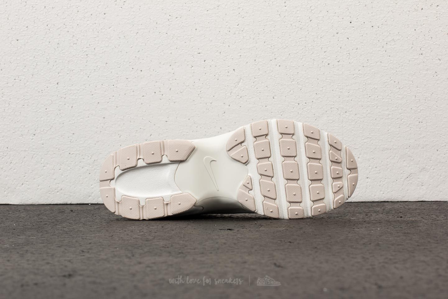 Damen Sneaker und Schuhe Nike W Air Max Jewell Lea Summit White/ Metallic Summit White