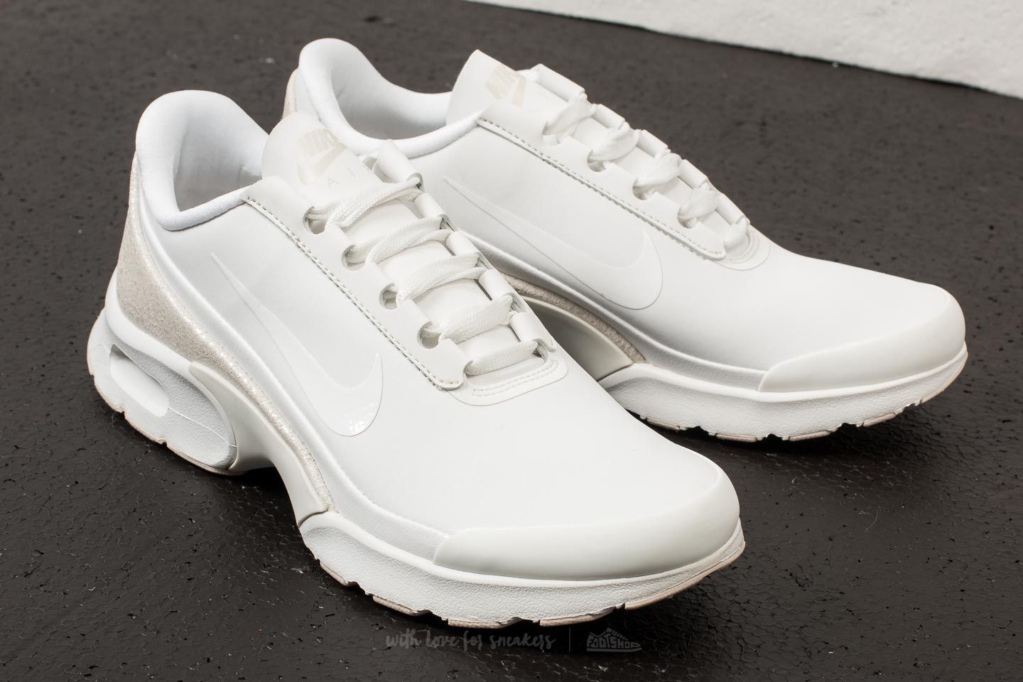 Damen Sneaker und Schuhe Nike W Air Max Jewell Lea Summit White/ Metallic Summit White