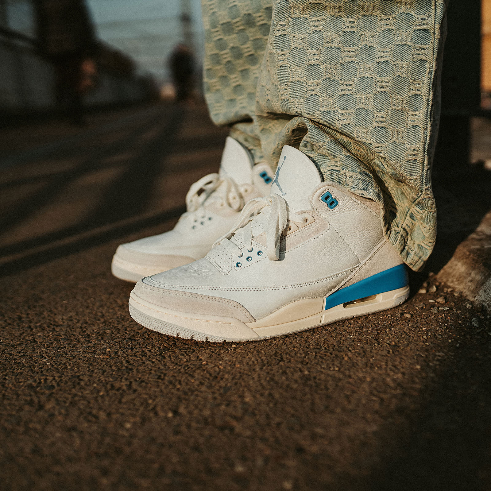 Männer Air Jordan 3 Retro "Lucky Shorts" Summit White/ Hydrogen Blue-Legend Blue