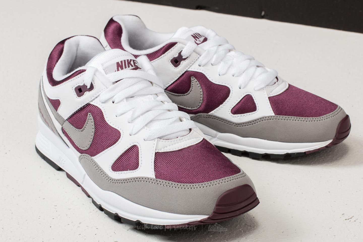 Men s shoes Nike Air Span II White Dust Bordeaux Black Footshop