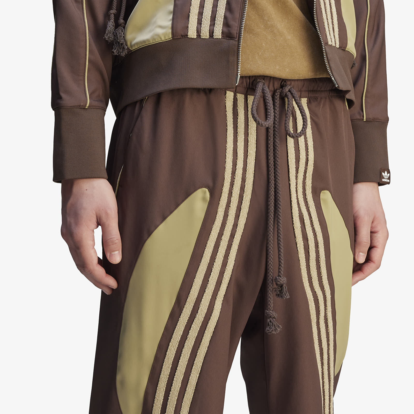 Calças de homem adidas Song For The Mute Spring Woven Pant Brown/ Brown