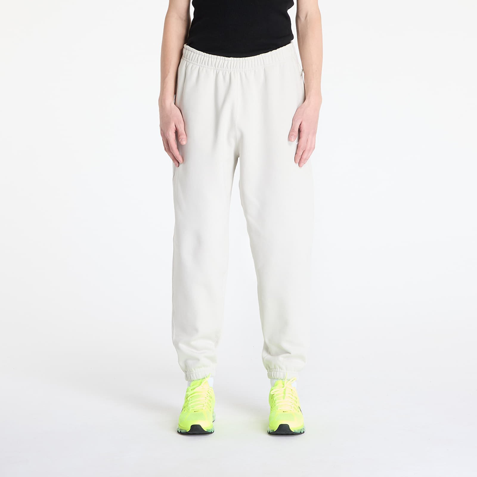 Tepláky Nike Solo Swoosh Men's Fleece Pants Light Bone/ White