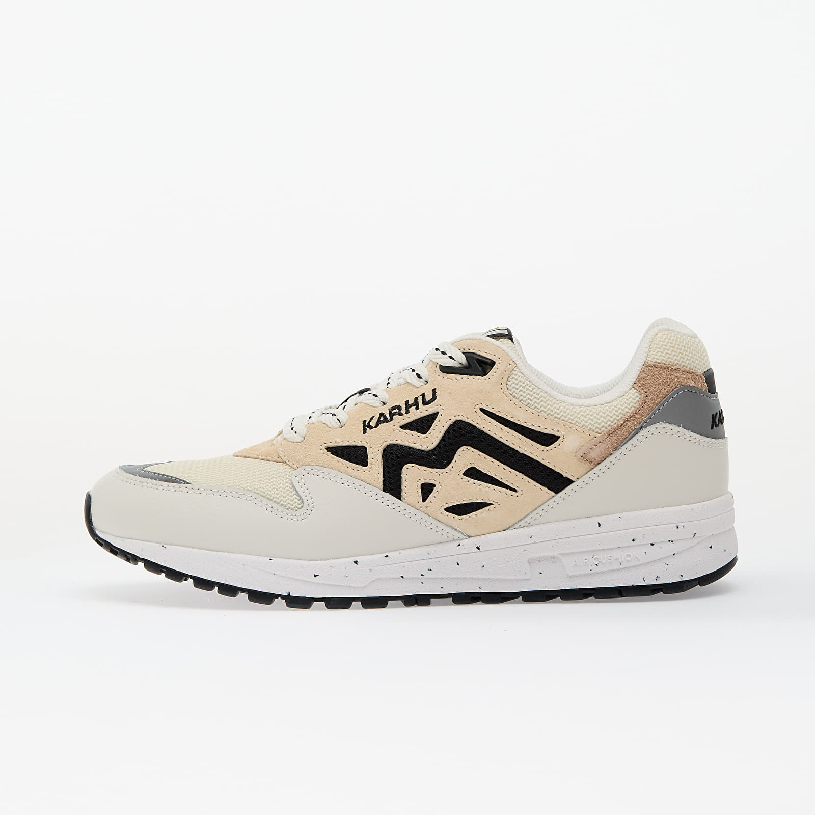 Männer Karhu Legacy 96 Blanc de Blanc/ Wood Ash