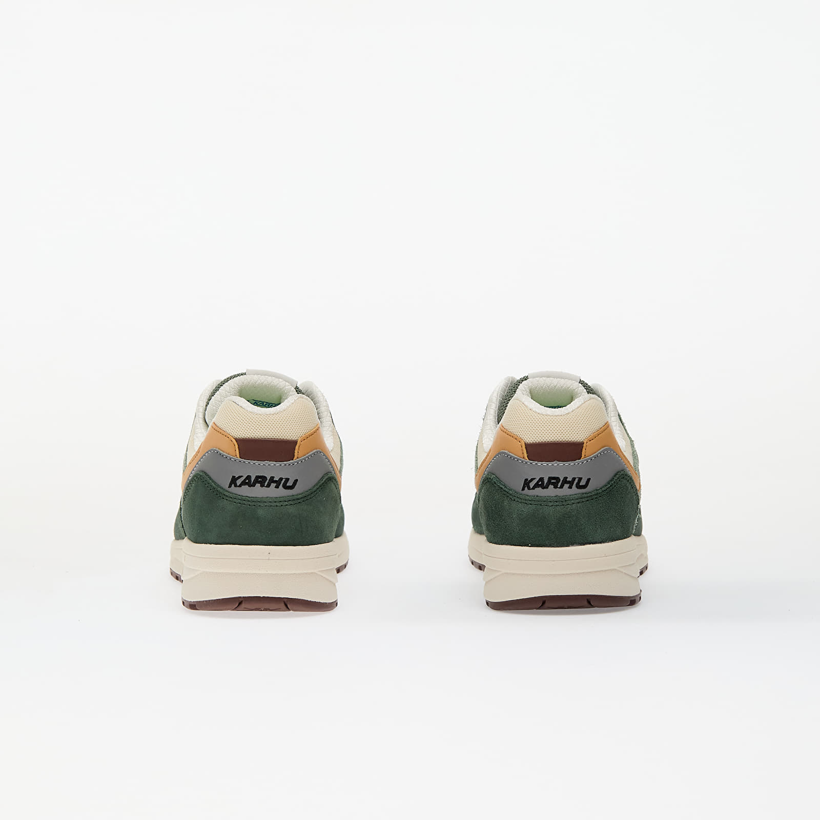 Pánské tenisky a boty Karhu Legacy 96 "Mölkky® pack" Laurel Wreath/ Warm Taupe