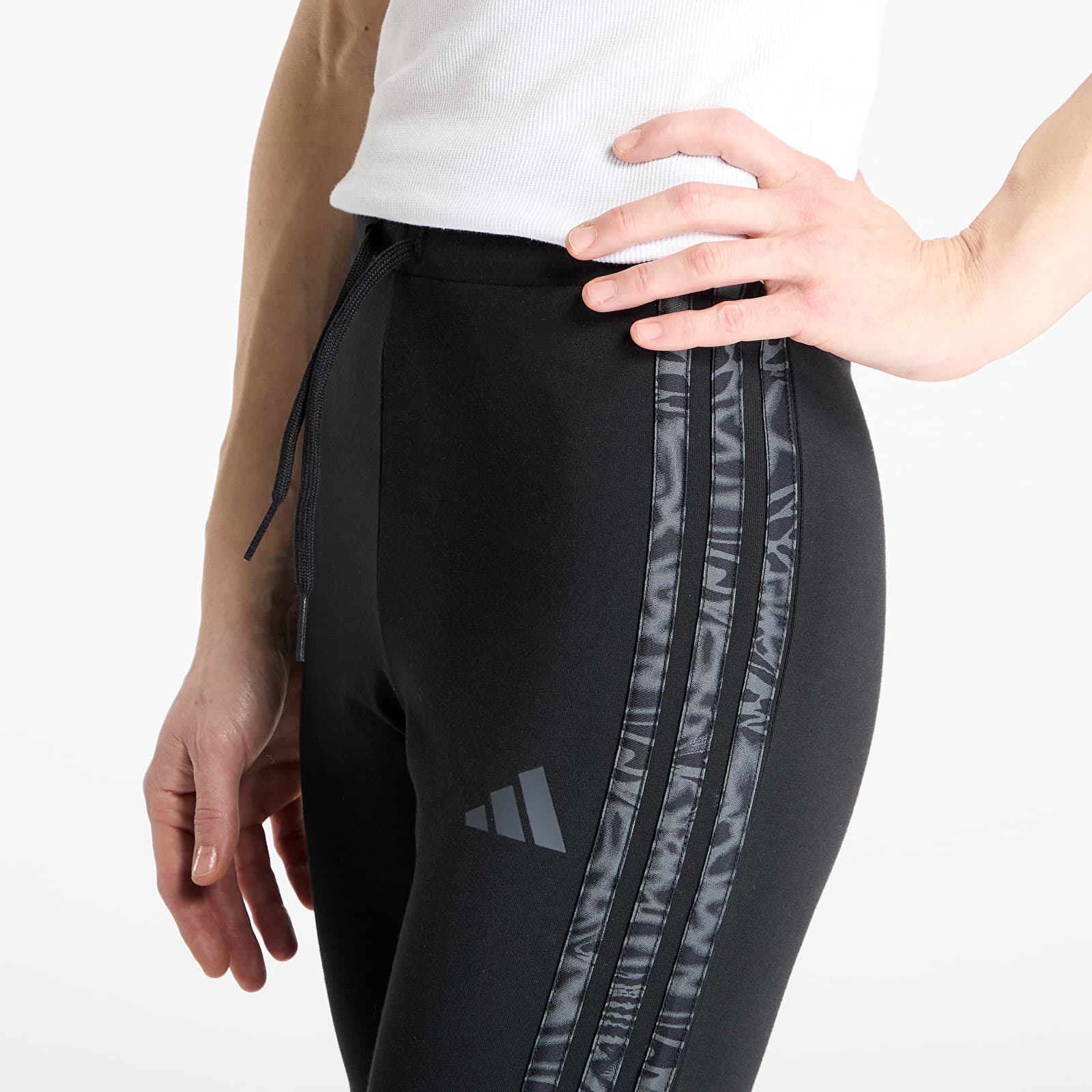 Sieviešu legingi adidas Essentials 3 Stripes Print Cotton Leggings Black
