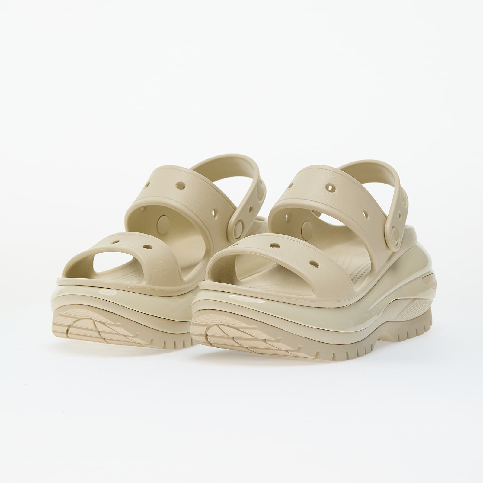 Pánske tenisky a topánky Crocs Classic Mega Crush Sandal Bone