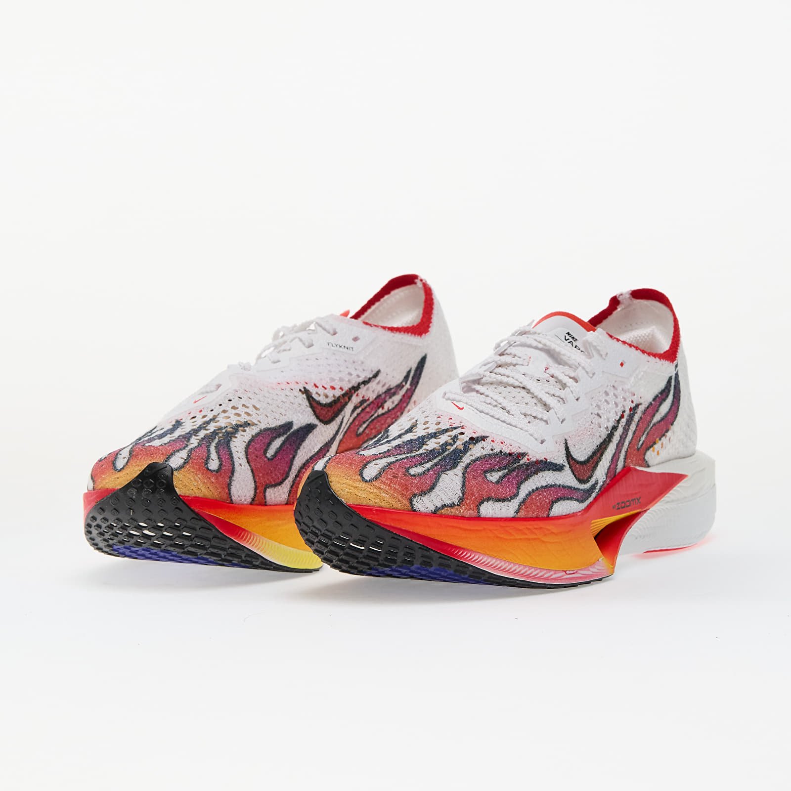 Încălțăminte și sneakerși pentru bărbați Nike Vaporfly 3 White/ Habanero Red-Black-University Red