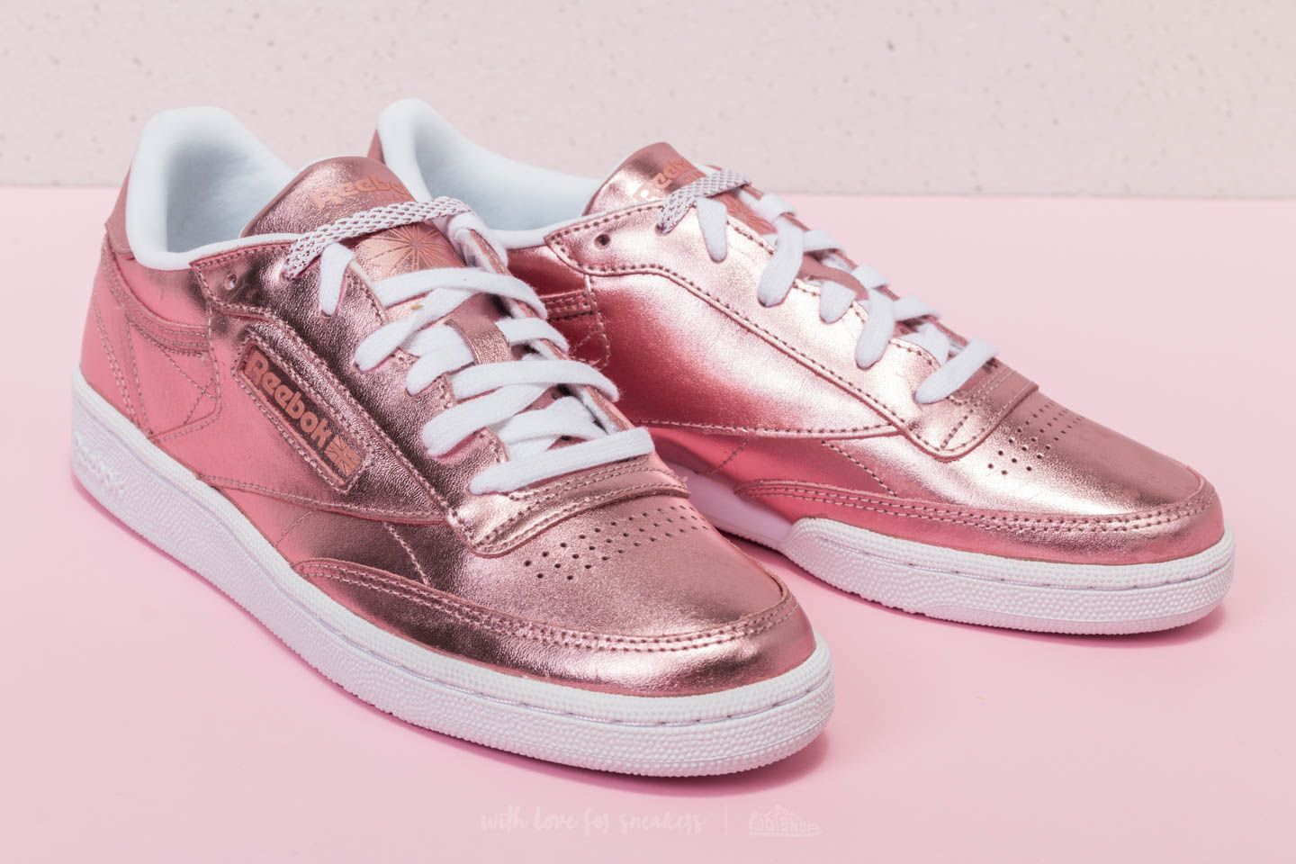 Women s shoes Reebok Club C 85 S Shine Copper White Footshop