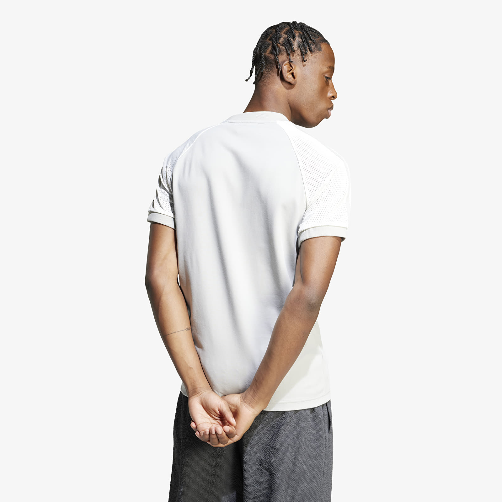 Männer T-Shirts adidas R3Cd Cali Tee Grey/ Metal Grey