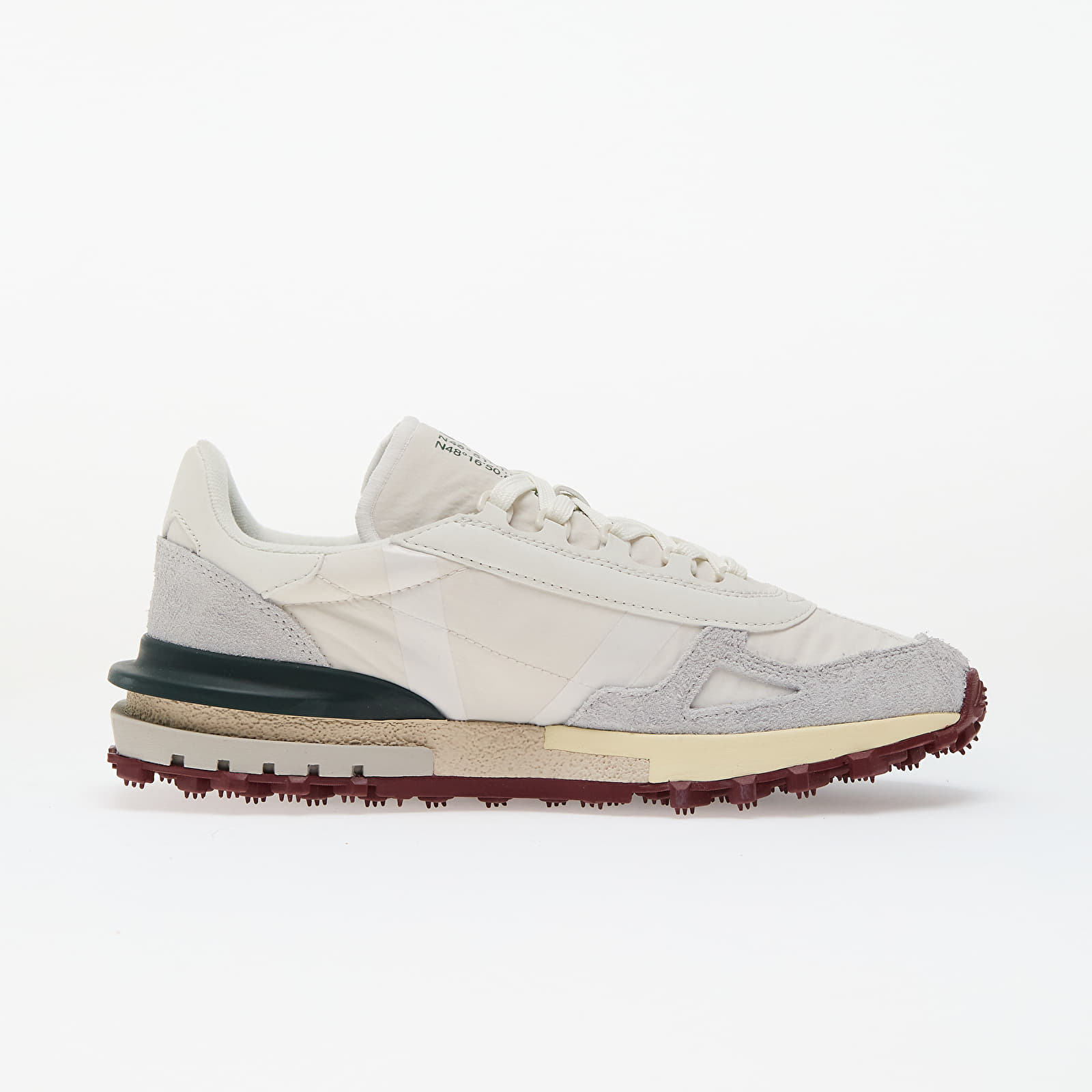 Chaussures et baskets homme LACOSTE Elite Active Off White